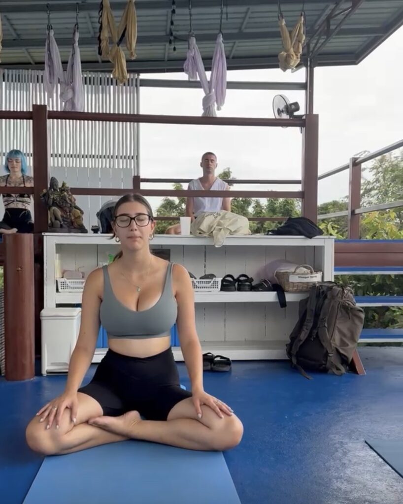 Beginner Yoga · Ananda Yoga & Detox · Koh Phangan