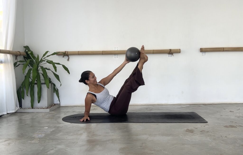 Sculpt: Pilates-Inspired Workout · Kaia Studio · קופנגן