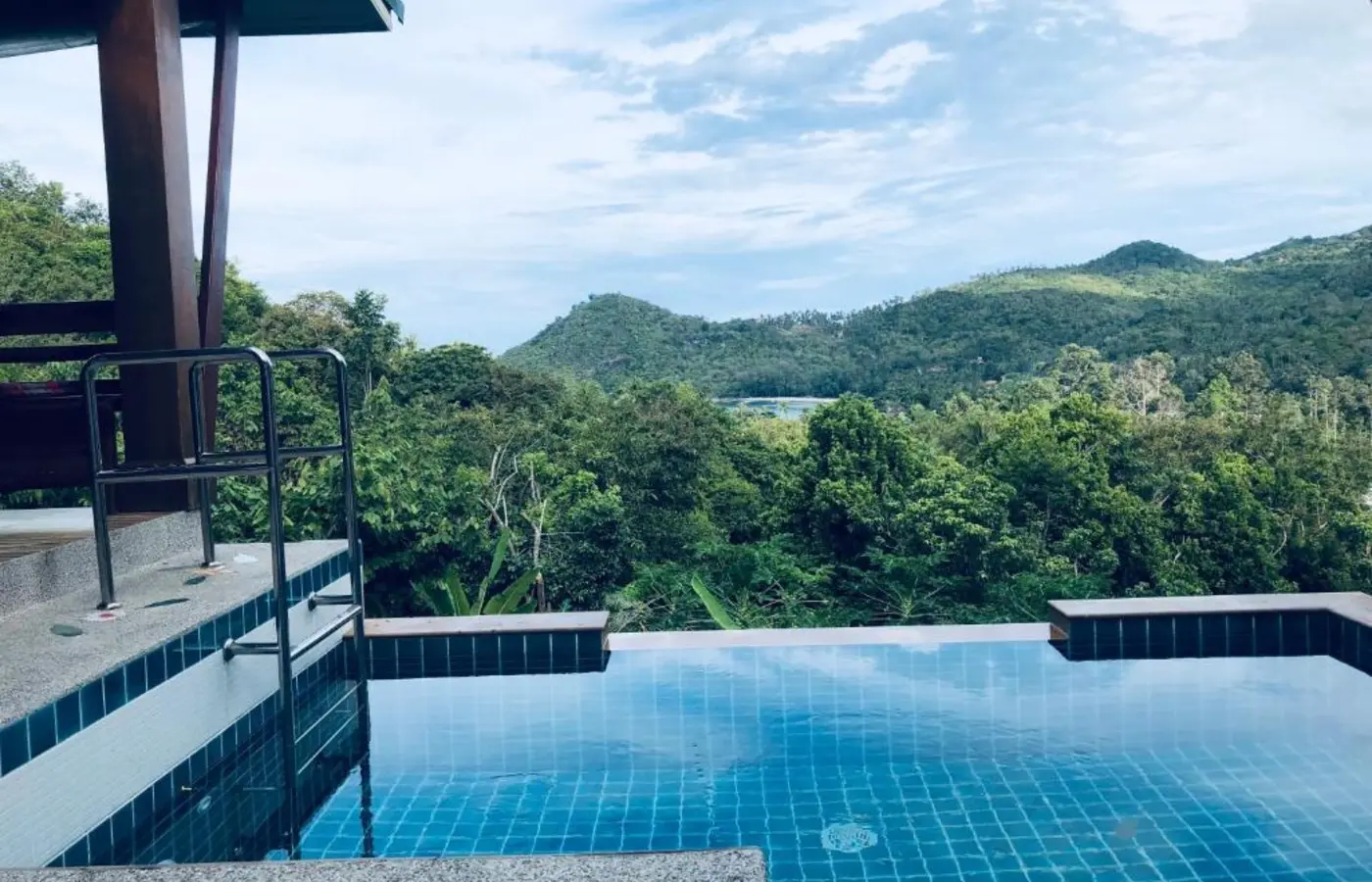 Infinity pool view at Baan View Talay Pool Villas — Crazy GAKKO Stay