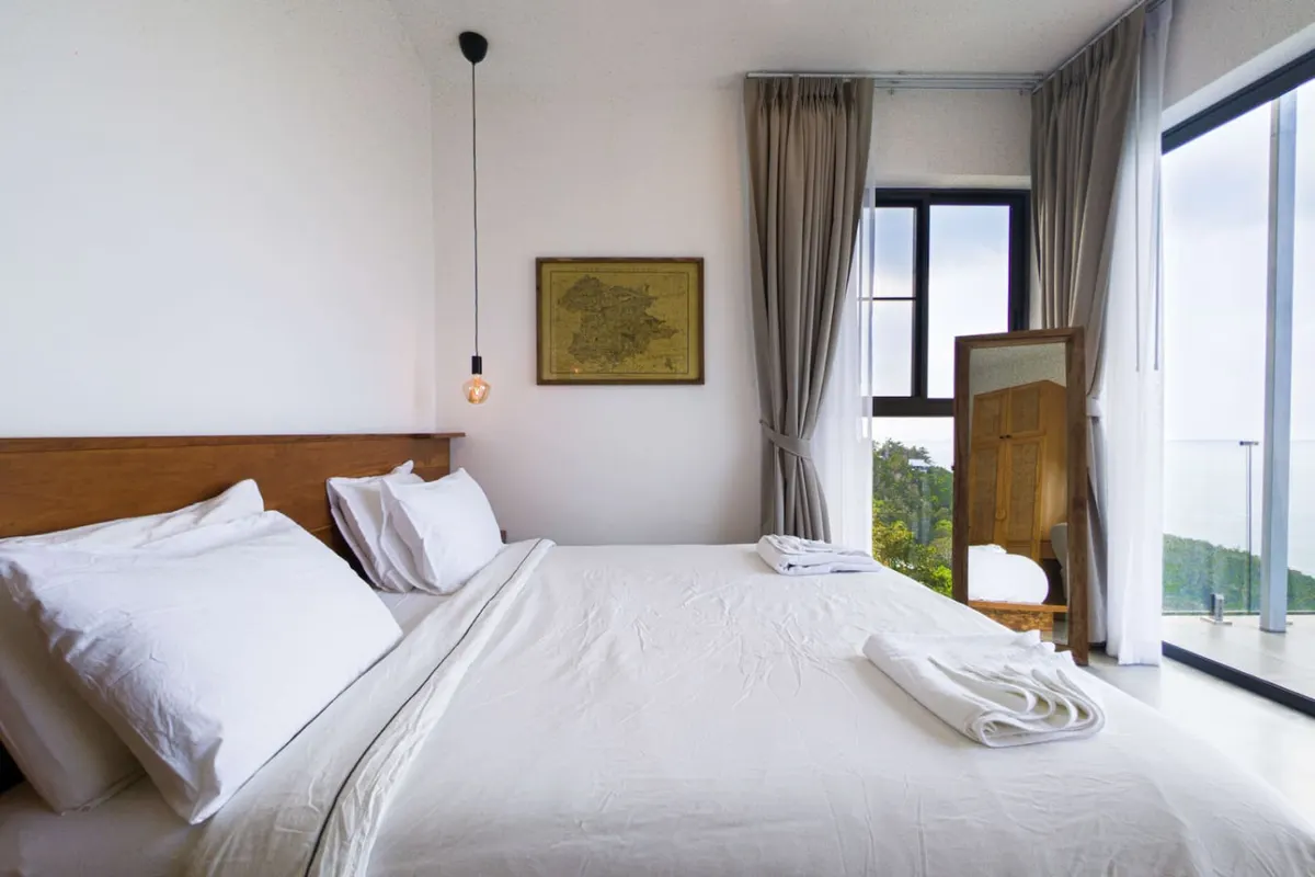 Chi Villa, Haad Yao area — second bedroom with pale decor — Crazy GAKKO Stay