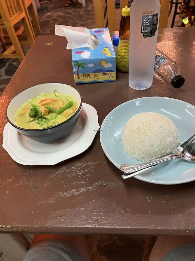 Green curry and rice served at Pure Joy Restaurant in Haad Rin