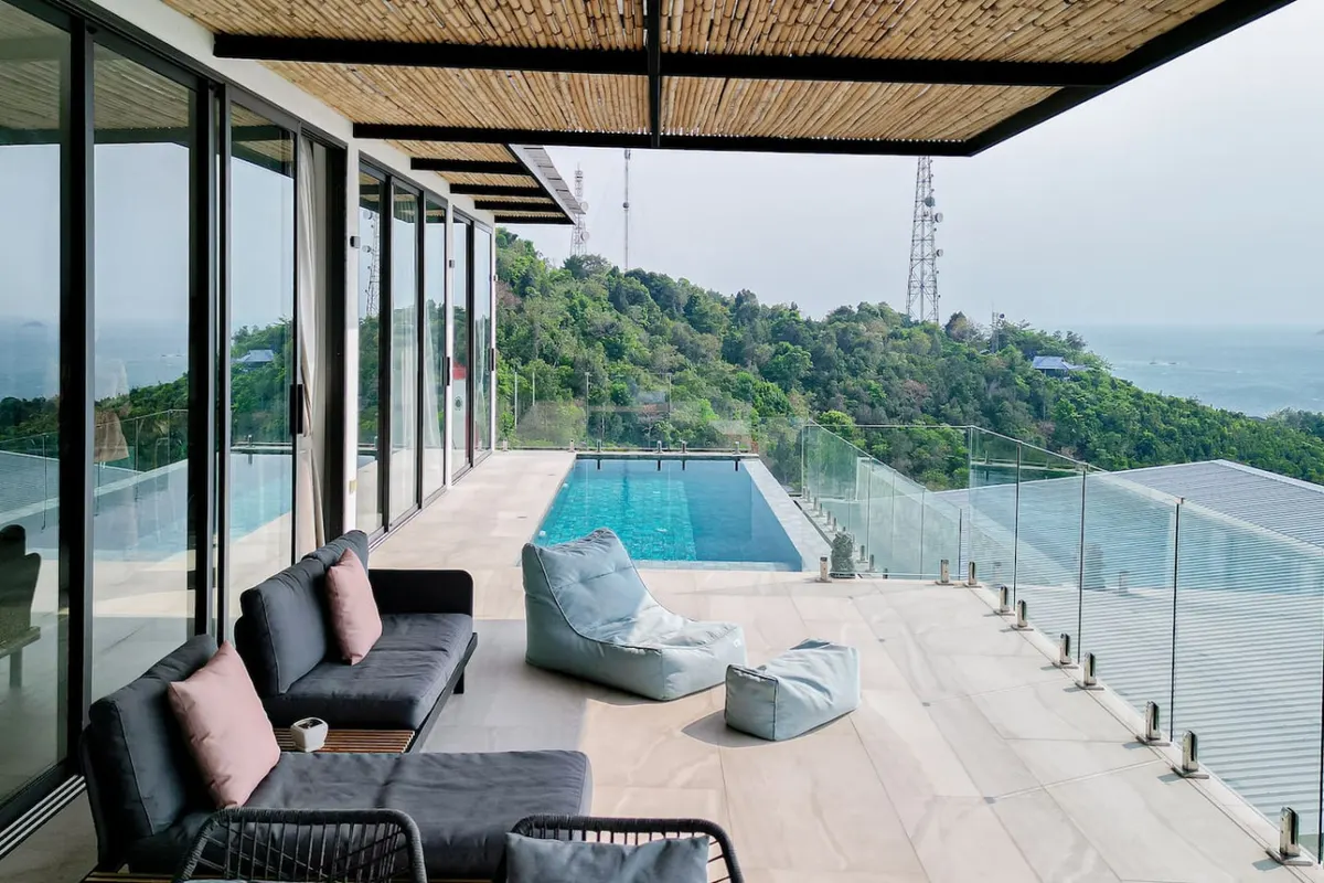 The Serenity Villa, Haad Yao — private pool and sea-view balcony — Crazy GAKKO Stay
