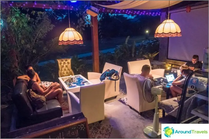 The evening garden lounge at Sweet Shell cafe in Koh Phangan