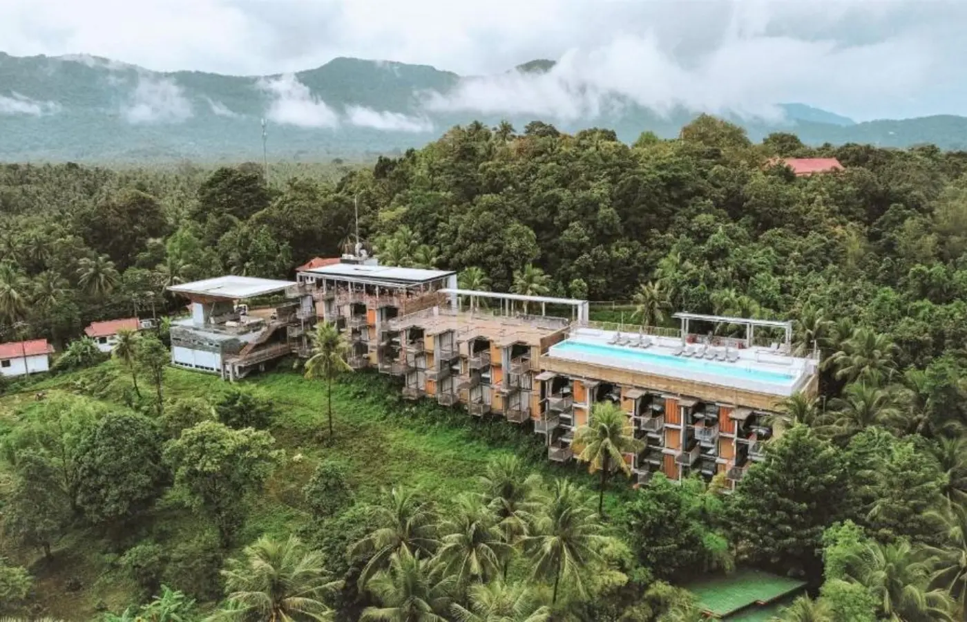 Varivana Resort and rooftop pool above Koh Phangan forest — Crazy GAKKO Stay
