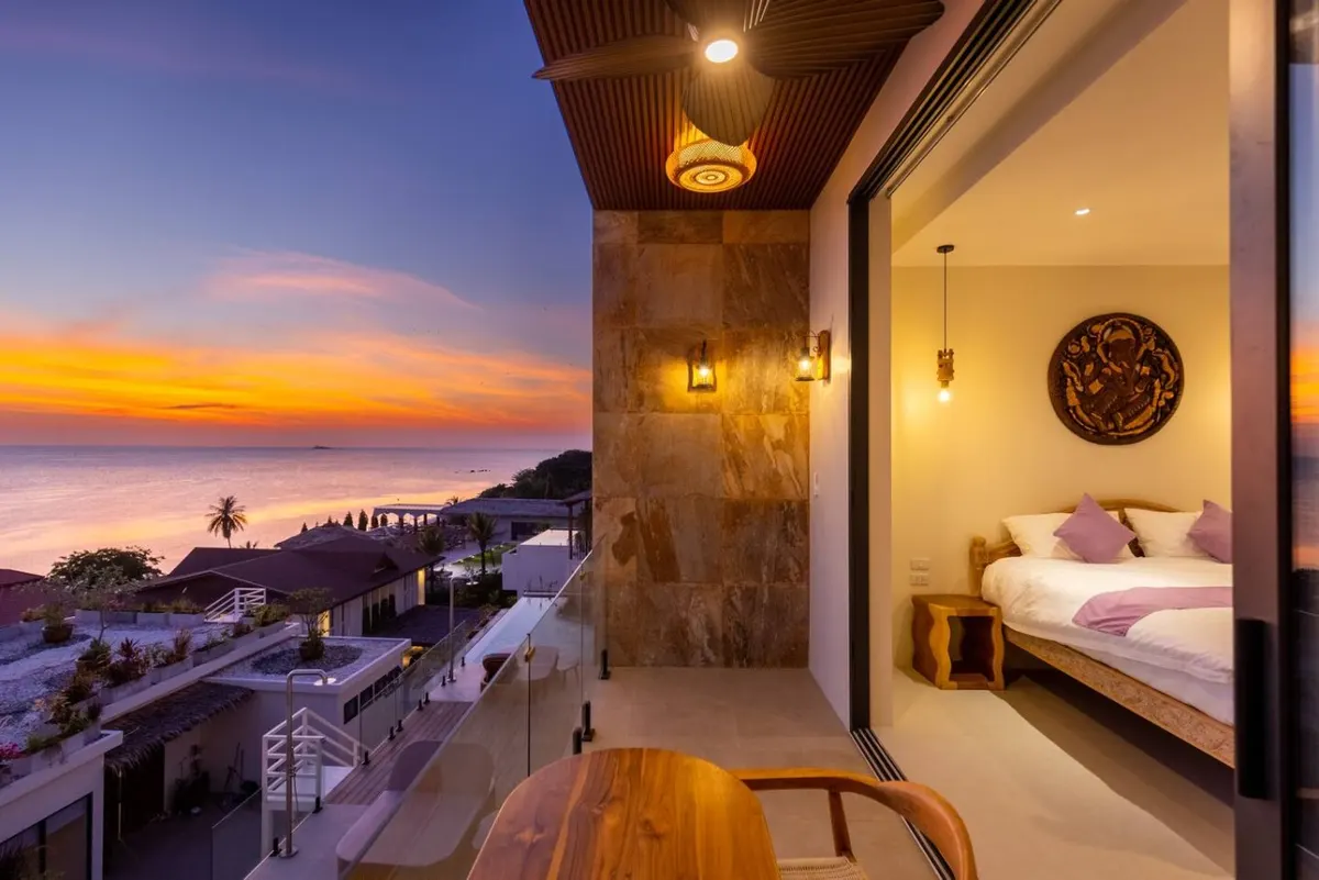 Villa Gaia, Nai Wok — sunset view from the upper terrace — Crazy GAKKO Stay